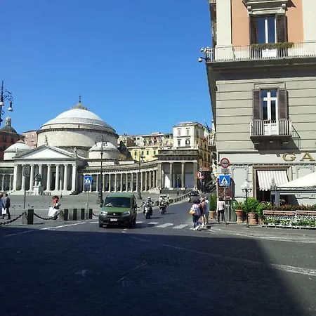 Edoardo Al Plebiscito Apartament Neapol
