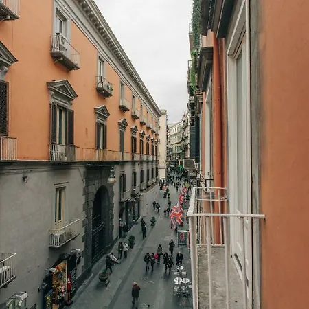 Edoardo Al Plebiscito Apartment Neapel