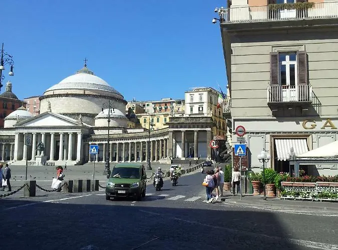 Edoardo Al Plebiscito Apartmán Neapol