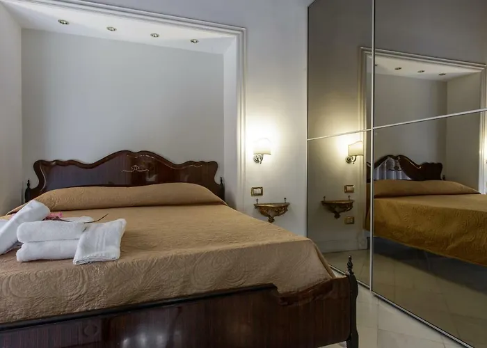 Edoardo Al Plebiscito Nápoles